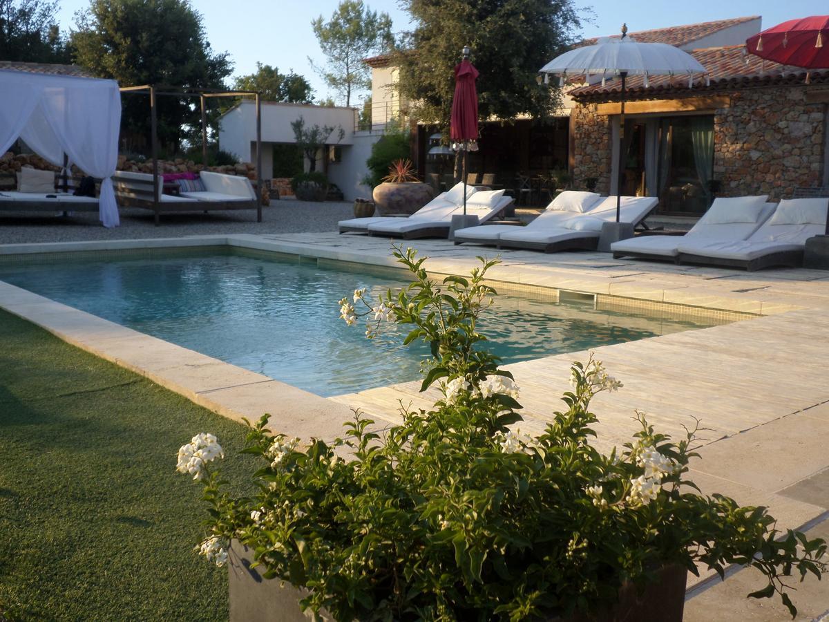 Le Clos Des Cambres Les Arcs-sur-Argens Exteriör bild